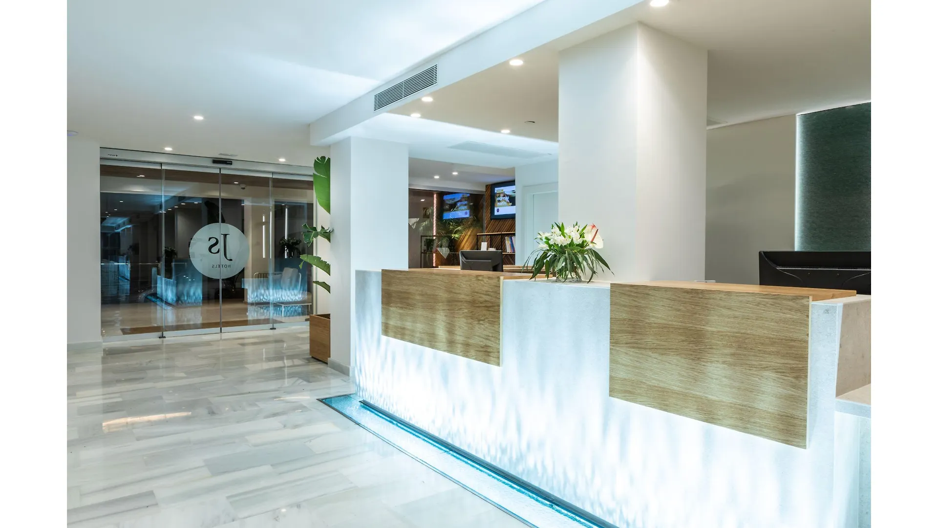 Js Yate Hotel Can Picafort  Spain